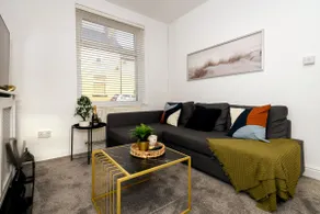 Asher Suite - Cozy 2BR Home with Parking & WIFI - Image 3