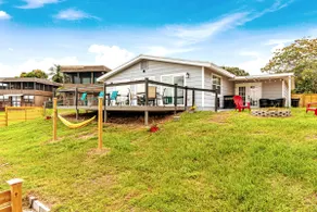 Crooked Lake House With Dock - Image 4