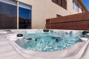 Zion Escape-Private Hot Tub - Image 2