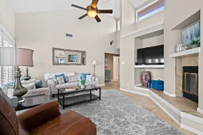 Tranquil Waterfront Retreat - Image 5