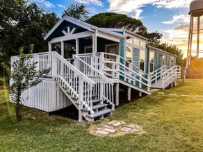 The Little Getaway-Sleeps 4, Firepit, Pet friendly - Image 2