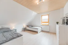 G03 large 8-person duplex apartment - Image 5