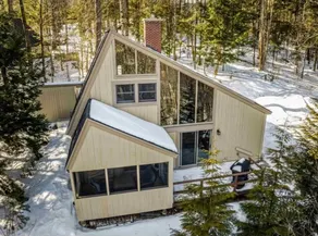Cozy Cabin - Lake, Ski, Golf! - Image 2