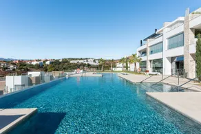 Malaga | Pool | Gym | Garage - Image 4