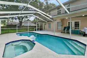 The Royal Gem 4BR 3BA | Private Pool & Royal Theme - Image 3
