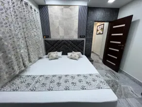 Stylish 1BHK APT Central Kolkata - Image 5
