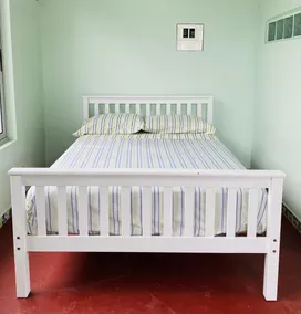Beachside Studio Apartment - Image 3