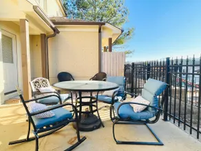 The Collegiate, Wlk to Campus, Velvet Ditch Villas - Image 4