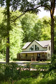 Hollow Creek Getaway - Image 3