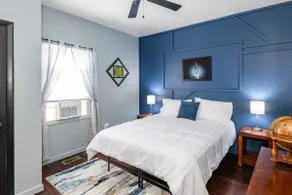 Cozy Downtown Retreat - Image 3