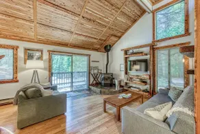 Little Ski Lodge-Across from Spa & Sauna - Image 3