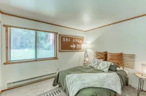 Little Ski Lodge-Across from Spa & Sauna - Image 5