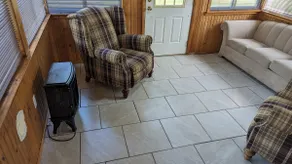 Quiet home near trails and parks - Image 3
