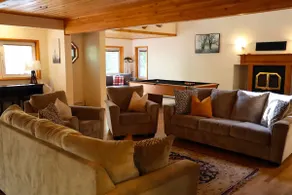 Spacious, welcoming and beautiful - Image 5