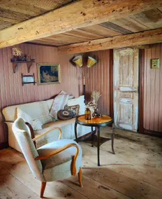 The magazine in Granby - Image 2