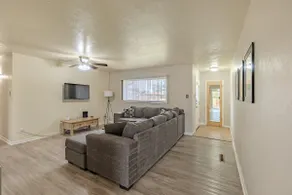 4 Bedroom retreat in town center - Image 4