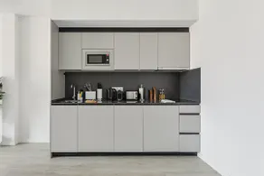limehome Valencia Cadiz | 1-Bedroom Apt + Balcony - Image 5