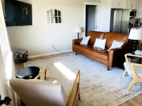 Modern Home | 5 mins from Buffalo River & Jasper - Image 3