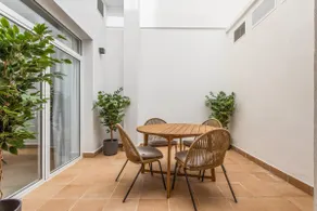 limehome Valencia Cadiz | 1-Bedroom Apt + Terrace - Image 5