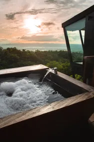 Panoramic Cabin w/2ppl Hot tub/Fireplace/BBQ Deck - Image 2