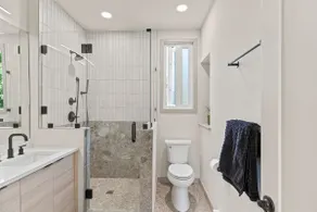Beautiful Denver Carriage House (1) - Image 4