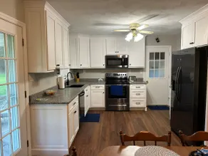 New remodeled ranch 12 mi to PSU - Image 2