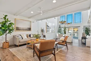 Waterfront home in Channel Island - Image 3