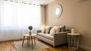 Cour-gare/downtown side, fully equipped, linen provided - Image 4