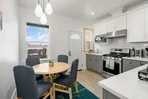 Modern 2bed 2bath W/ Parking In Excelsior District - Image 4