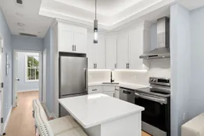 Penthouse 2 Beds /2 Baths luxury in South Boston - Image 5