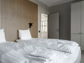 Chic alpine retreat w/ private sauna - Image 3