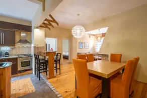 Spacious Homey 2BR Apartment in the Heart of Sofia - Image 4