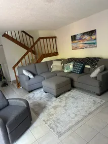 Centrally located Townhouse - Image 5