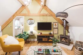 Stylish Countryside Loft | Cotswolds - Image 4