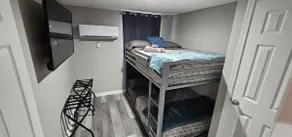 Cute, newly finished in Hampton - Image 5