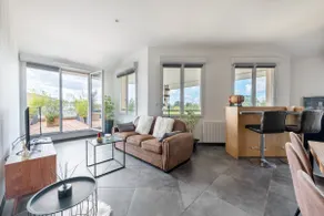 Les Terrasses - Spacious 2 bedrooms with free parking - Image 2