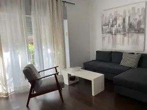 Cozy and central apartment - Image 4