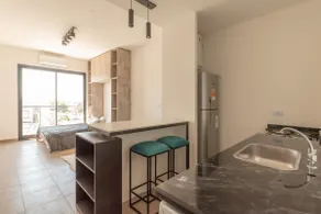 Beautiful furnished studio - Image 3