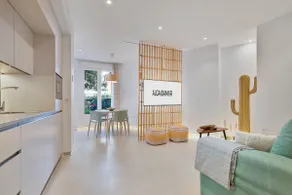 Flat 1st line beach - Image 4