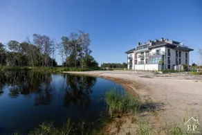 Marina22 Luxury Apartment with River View - Image 4