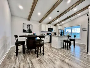 Amazing riverside New Construction home in Middletown - Image 4