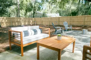Cozy Marine Retreat - Pet Friendly and Close to PI - Image 3