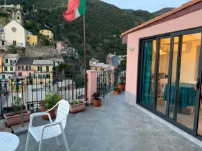 Small Suite with Panoramic Terrace - Image 2