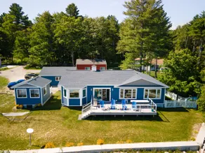 Oasis on Lake Huron with sandy beach & hot tub! - Image 3