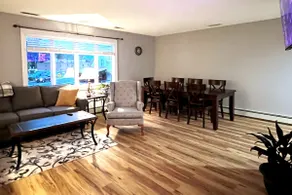 Centrally located penthouse sleeps up to 12 - Image 5