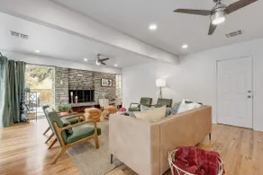 Luxurious Relaxing Retreat w/ Pool, Lush Gardens! - Image 3