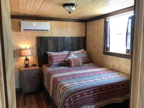 Dinosaur Valley RV Park Cabin 3 - Image 4