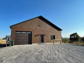 SPORTSMAN'S PARADISE - Image 3