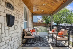 Luxurious Villa Hacienda - KCMO - Image 4