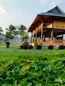 HOT! Beautiful homestay by the sea - Image 3